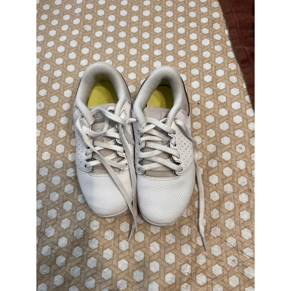 Nike Cheer Sideline IV White Size 12C